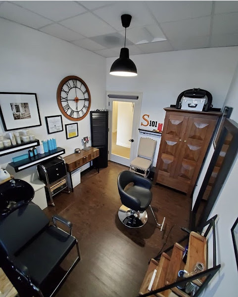 Phenix Salon Suites Westminster Center 2