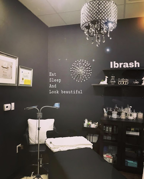 Phenix Salon Suites Westminster Center 3