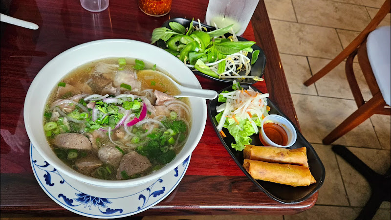PHO VIETZ Seafood & Grill 2