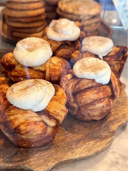 Leila Bakery & Cafe 4