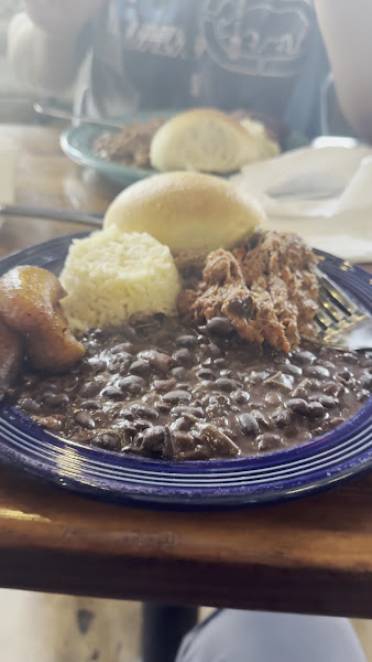Zaguan Latin Café & Bakery 2