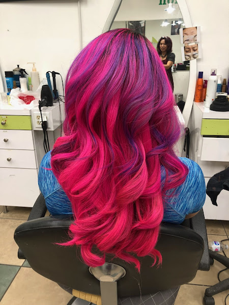 HL Ooh La La Salon 4