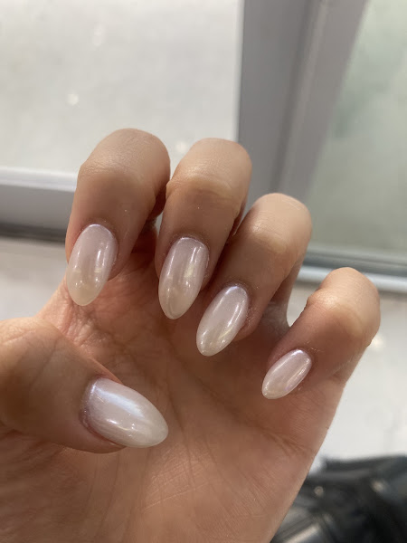 Luxury Nail Bar 3