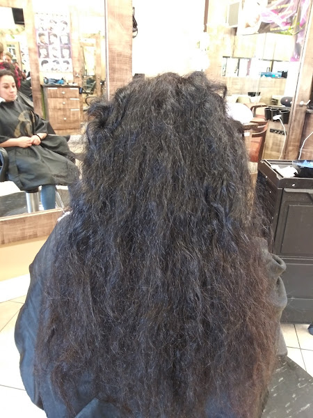Leez Hair Salon 2