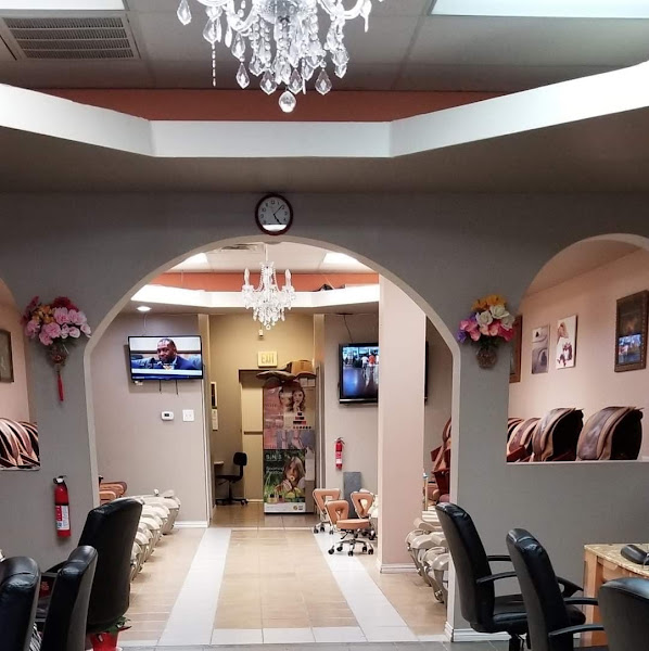 NAILS & SPA 2
