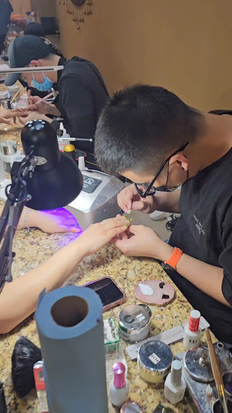 Cosmo Nails & Spa 2