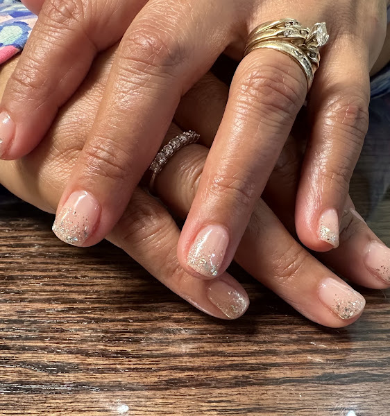 A LUXURY TIME NAIL BAR 2