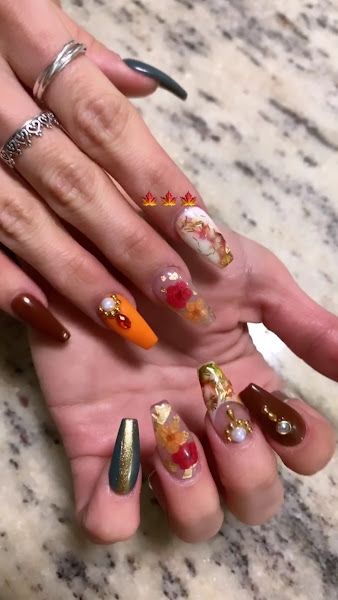 Nail Lounge (Best of Gel-X and Pedicure) 2