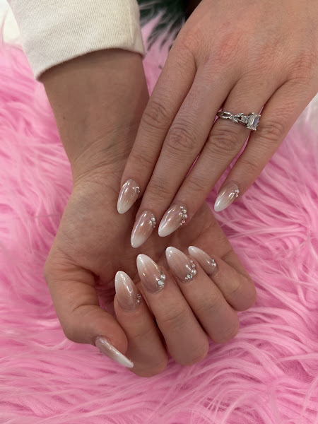 Nail Lounge (Best of Gel-X and Pedicure) 3