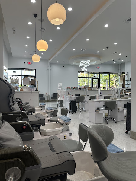 D'Amour Nail Lounge