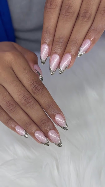 D'Amour Nail Lounge 2