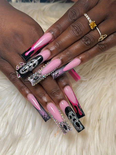 Chic Nails Lounge