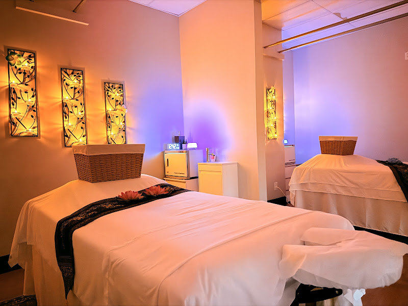 Uptown Thai Massage & Wellness 3