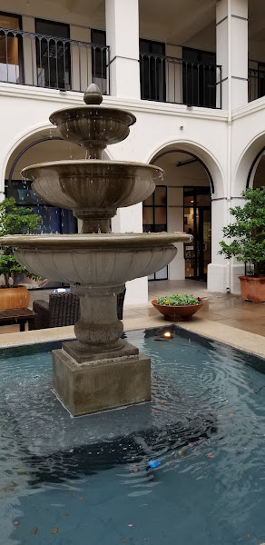 Riviera Spa - Uptown Knox Travis Walk 2