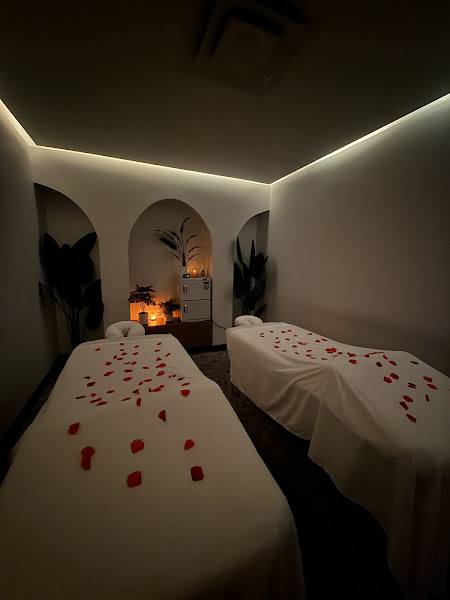 Lluvia Massage 3
