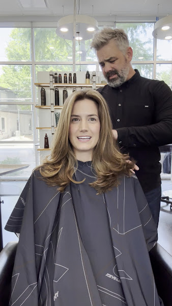 Pura Vida Salon 2