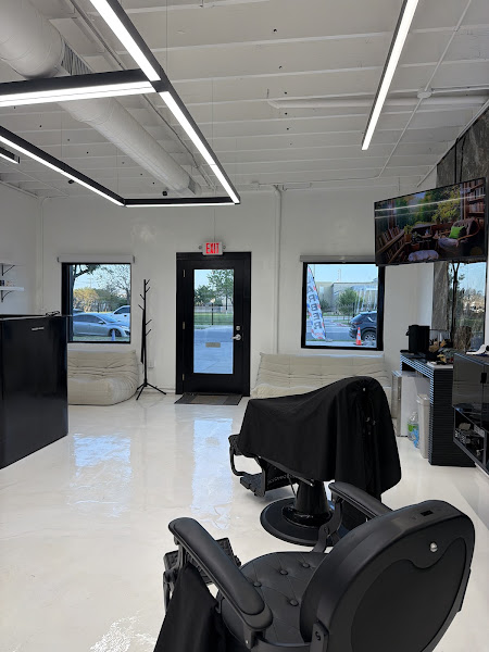 Barber & Stylist- Modern Image, Dallas Tx 3