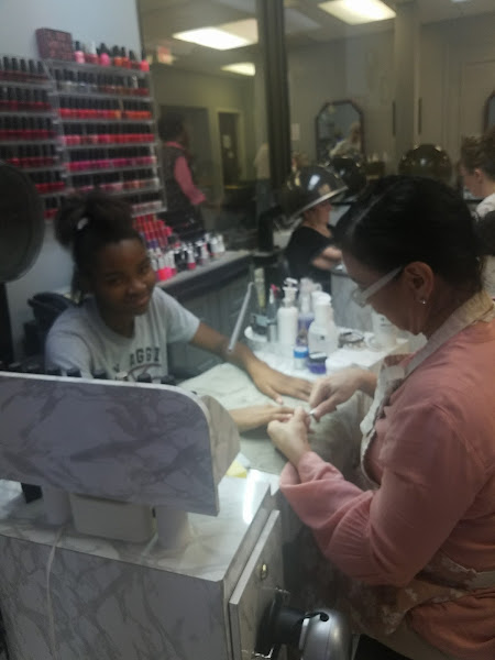 Head 2 Toe Salon & Spa 2