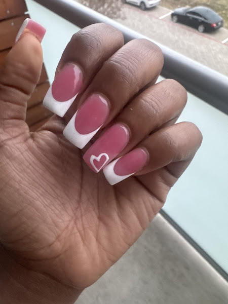 Happy Nail 1 & Spa 4