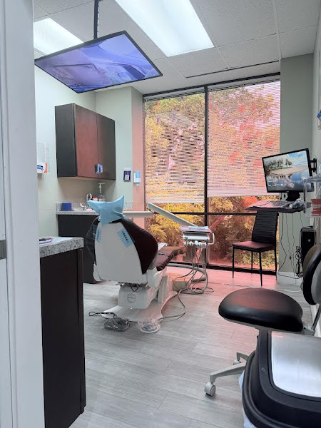 Royal Lane Dental Center - Best Dentist in Dallas | Clear Aligners and Veneers in Dallas 3