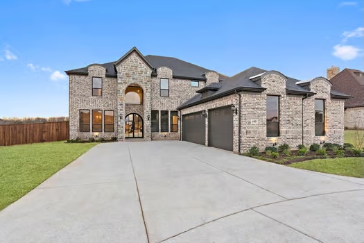 Kim Martinez Dallas Realtor - Only 1 Realty Group LLC - Real Estate Agent 3