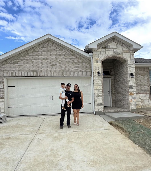 Cristobal Salinas REALTOR - Only 1 Realty Group 1