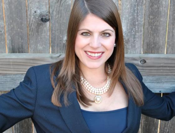 Real Estate Agent Ginger Varga