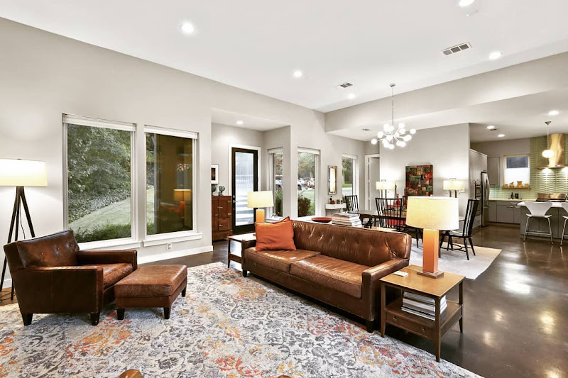 Elite Living Realty 3