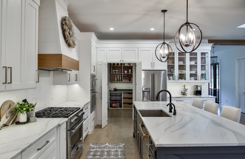 Sarah Nguyen Homes Realty Group with Keller Williams 1