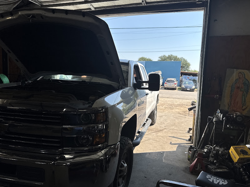Chinos Mechanic Auto Repair 2