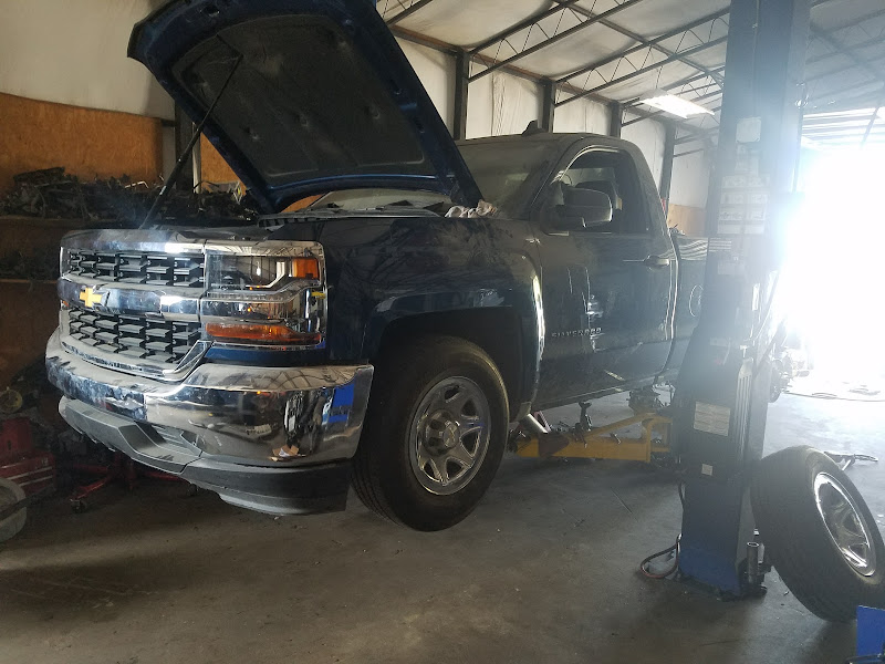 Chinos Mechanic Auto Repair 4