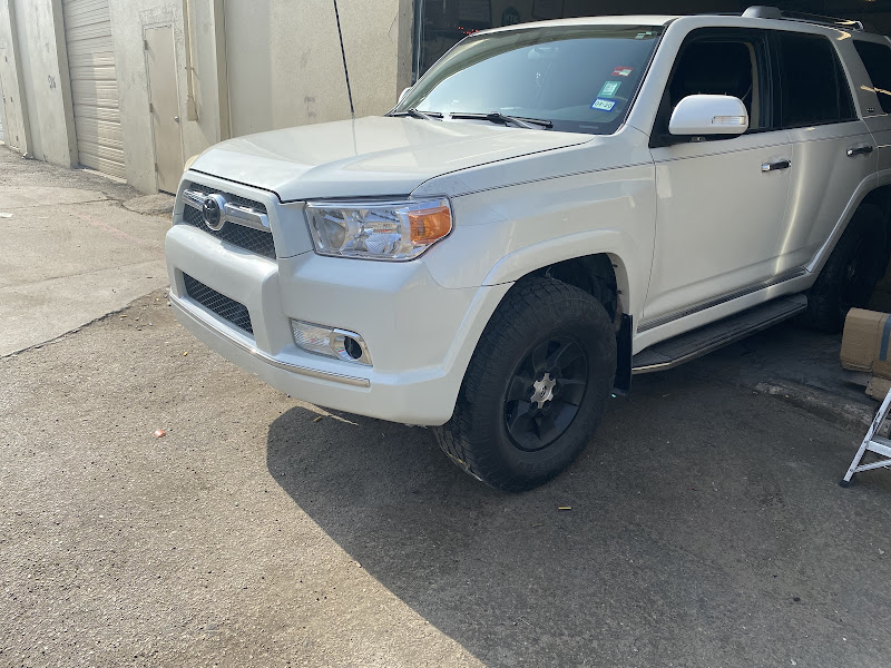 Lares Auto Repair 1
