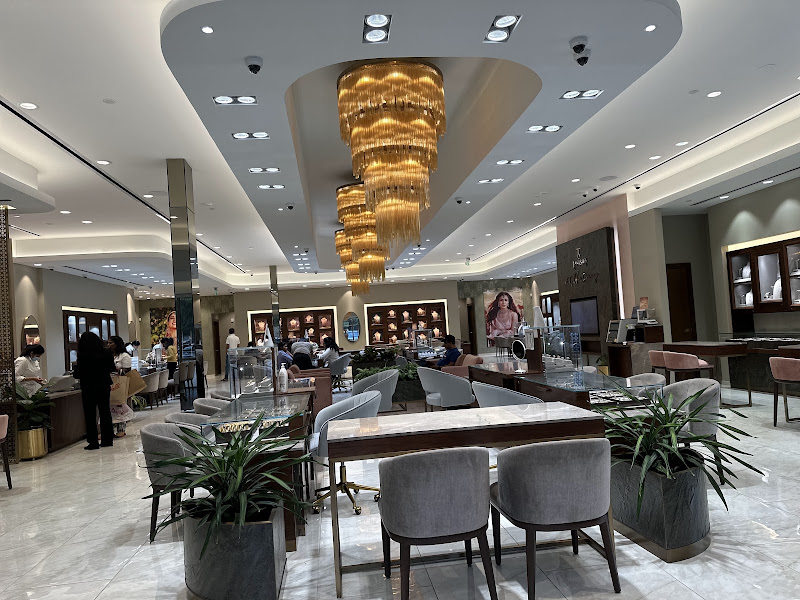 Tanishq Jewelers - Dallas 3