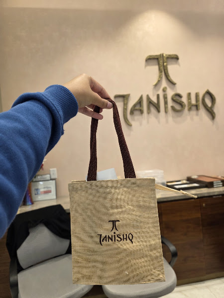 Tanishq Jewelers - Dallas 4