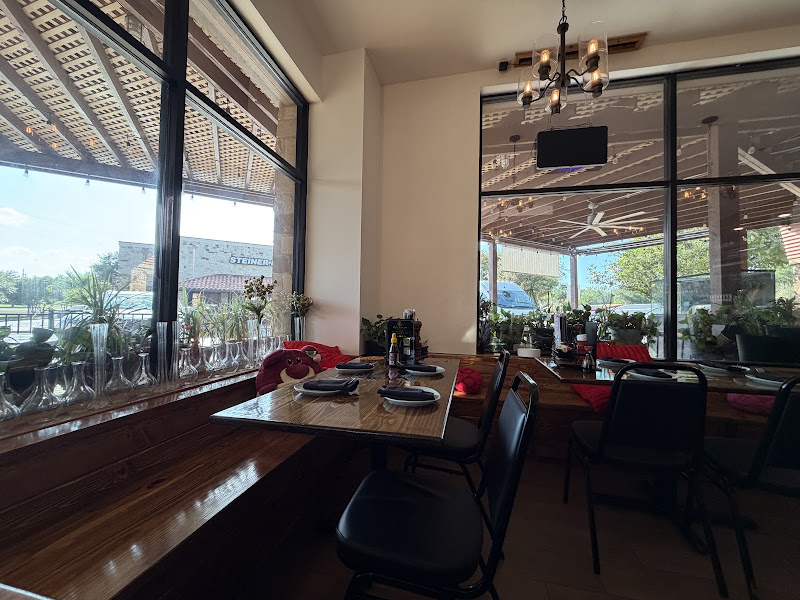 OLD SAIGON VIETNAMESE BISTRO 3