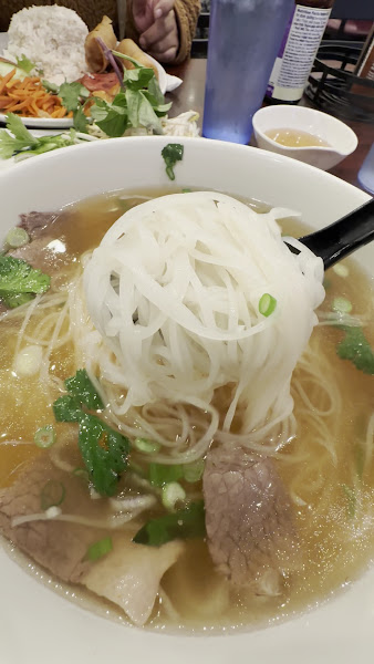 Phở Phi Restaurant 2