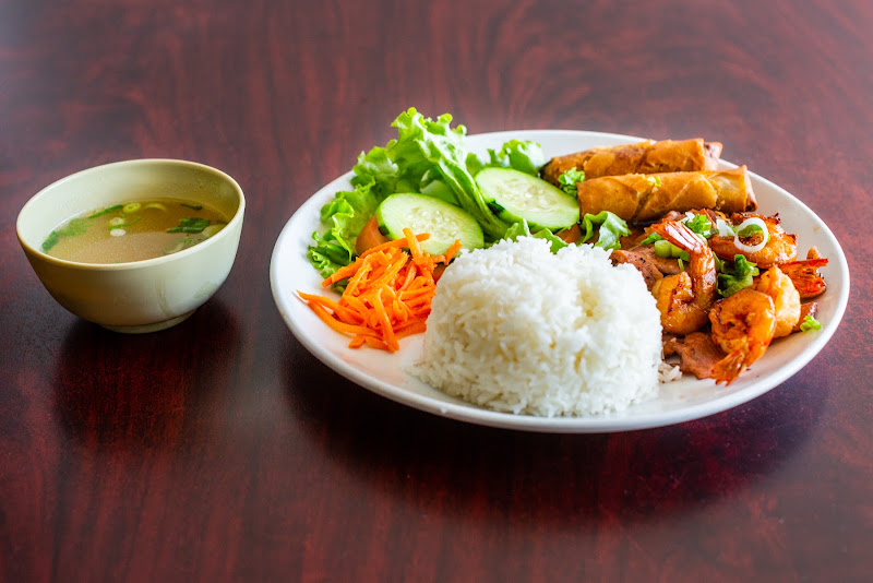 Phở Phi Restaurant 3