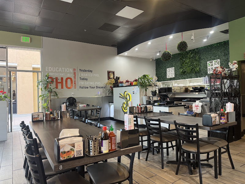 Simply Pho Noodle House 4