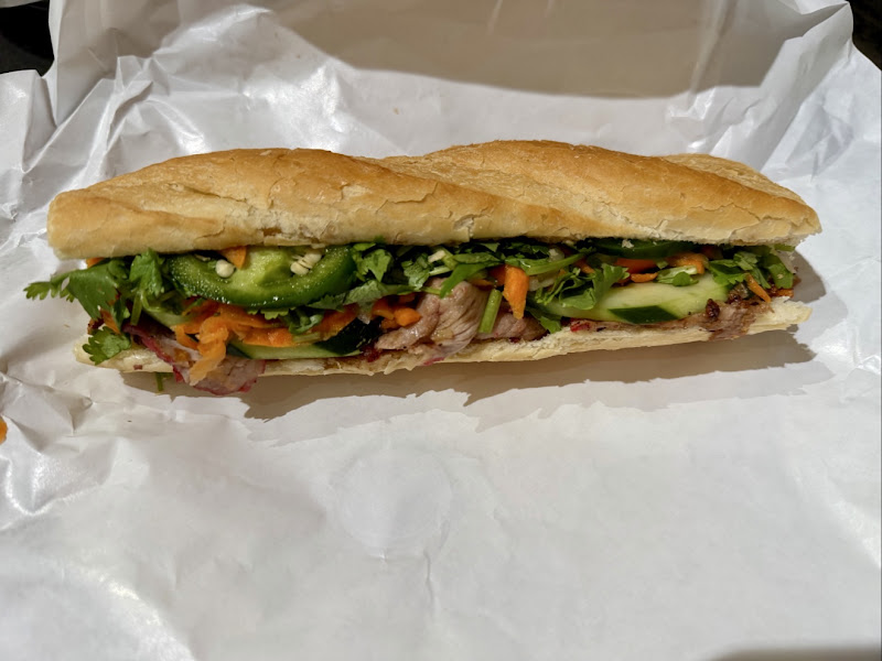 MOMS Banh Mi 4