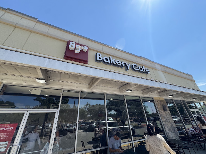 85°C Bakery Cafe - Lakeline