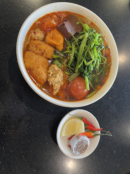 Ngu Binh Restaurant 3