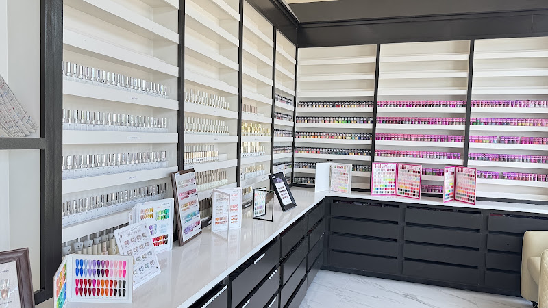 Ruvé Nail Salon Austin TX
