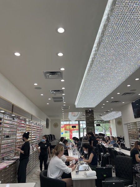 Adore Nail Lounge