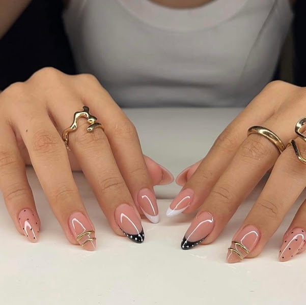 AVA SPA & NAILS 4