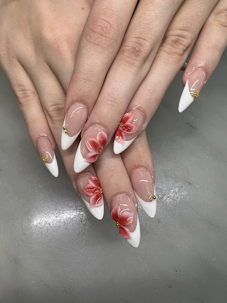 GALLERIA NAILS & SPA 3
