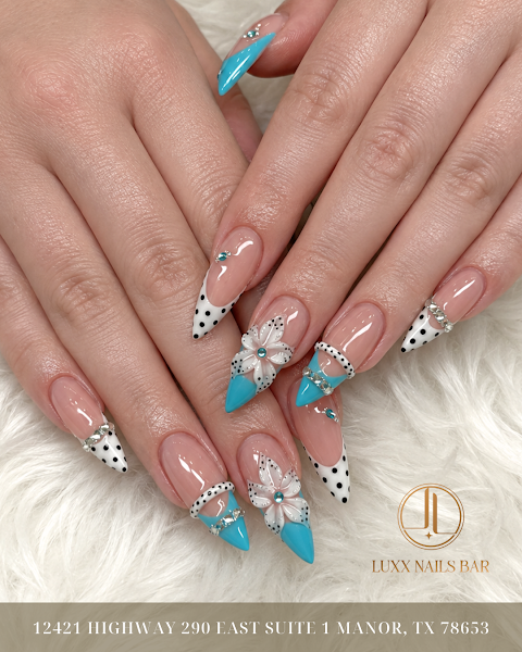 Luxx Nail Bar | Manor 3