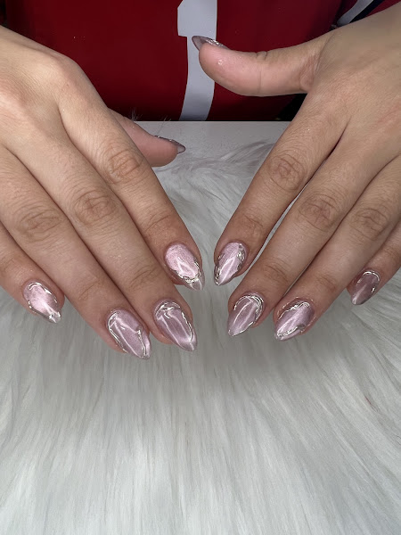Luxe Nails & Spa (20% off your first visit with coupon)