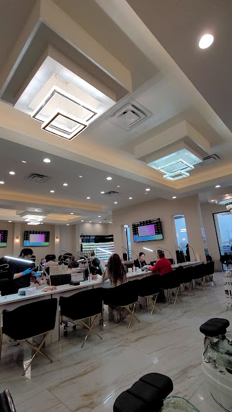 Golden Nail Lounge 2