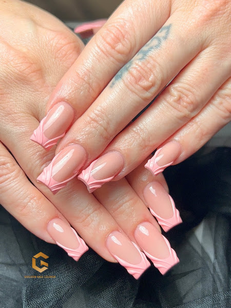 Golden Nail Lounge 3