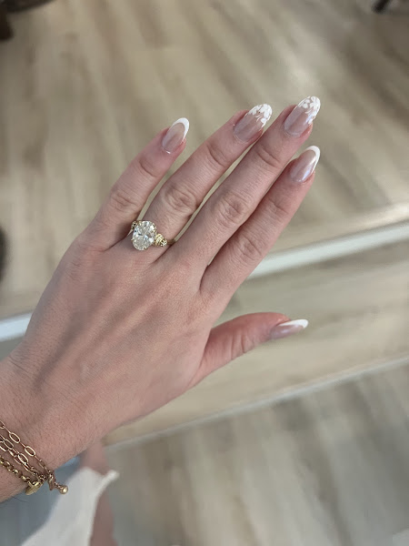 Golden Nails Salon & Spa 4